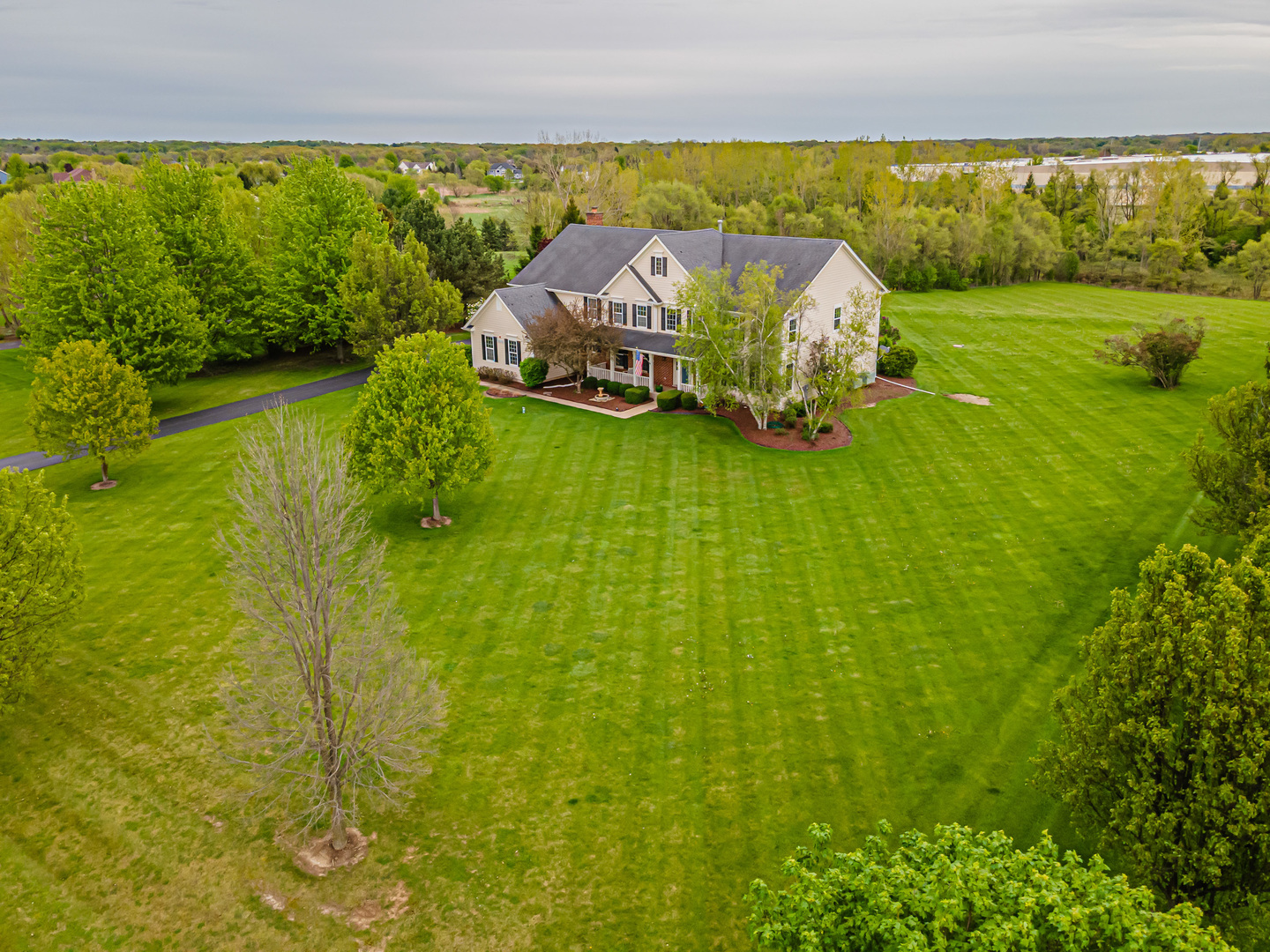 28309 W Savannah Trail, Lake Barrington, IL 60010