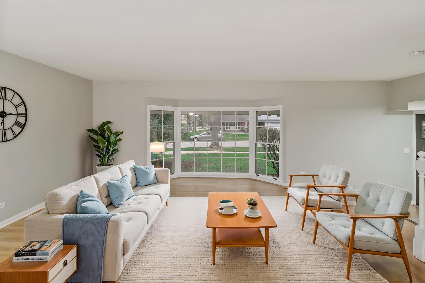 1554 CHICKASAW Drive, Naperville, IL 60563