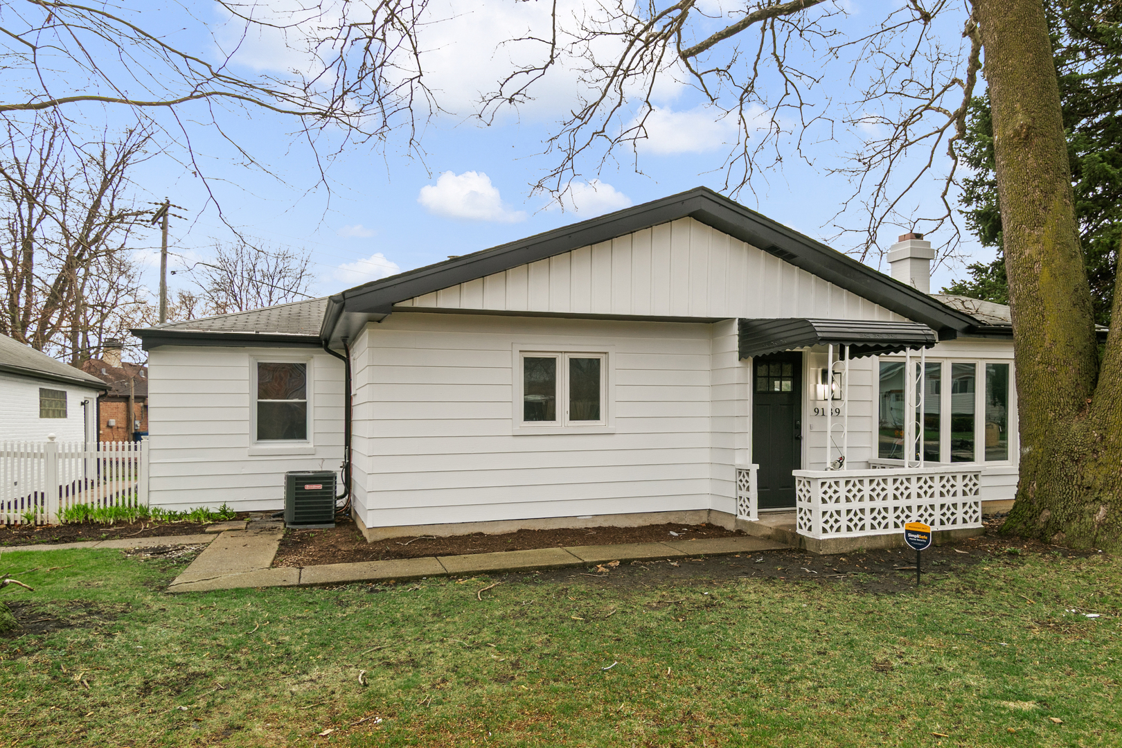 9139 Robinson Avenue, Franklin Park, IL 60131