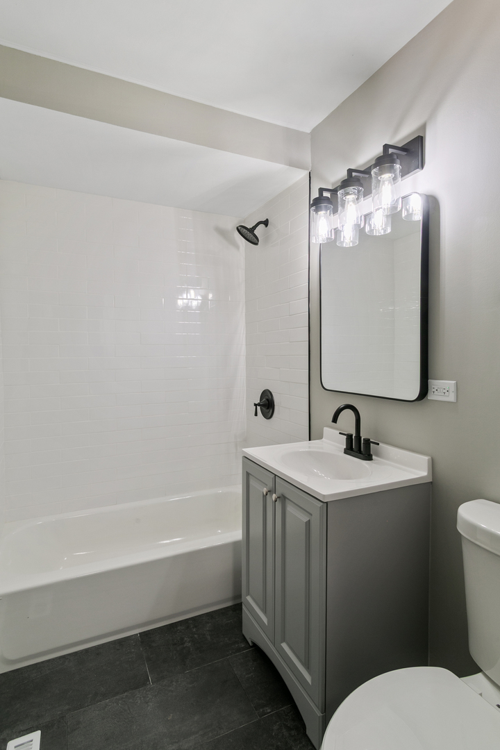 9139 Robinson Avenue, Franklin Park, IL 60131