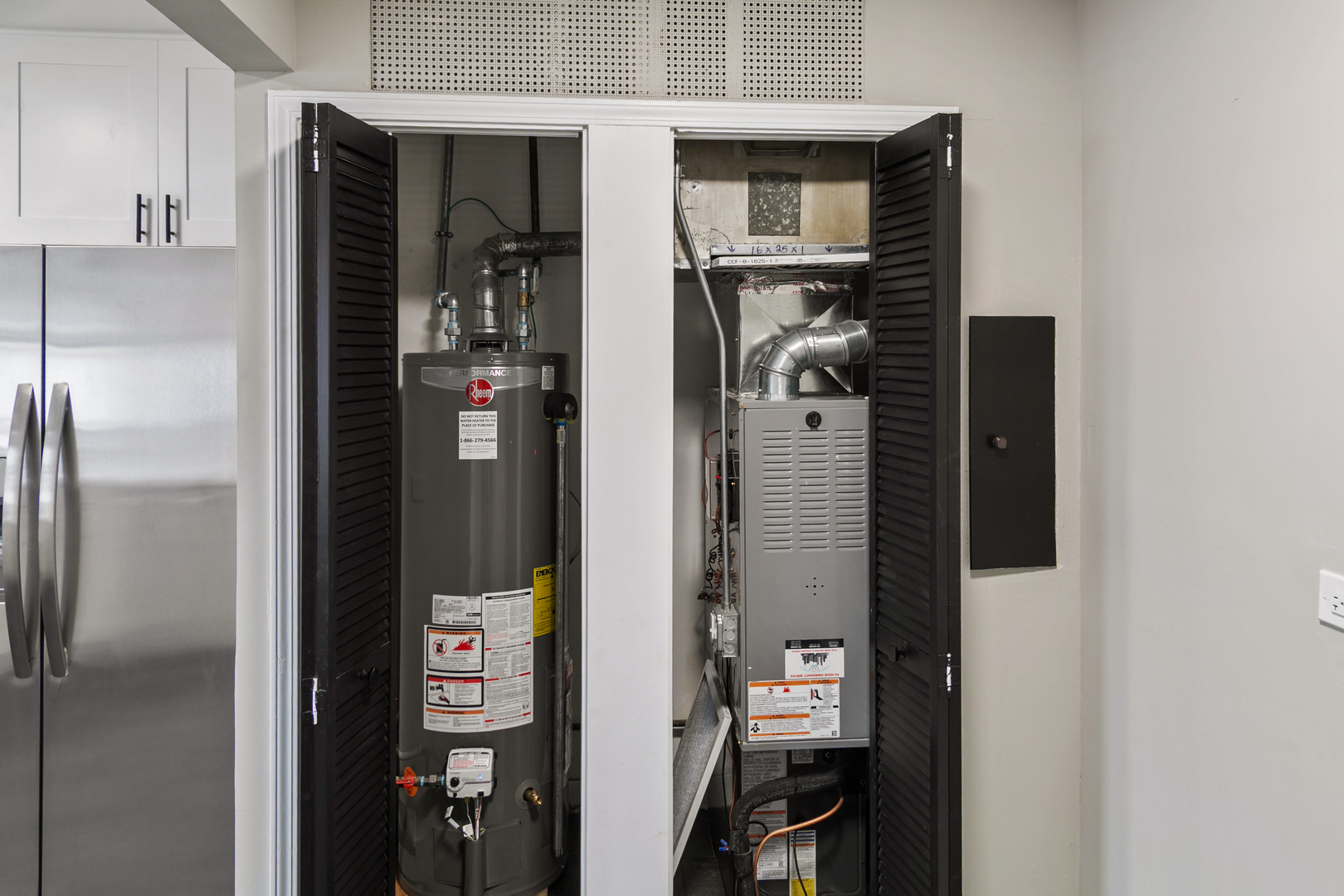 9139 Robinson Avenue, Franklin Park, IL 60131