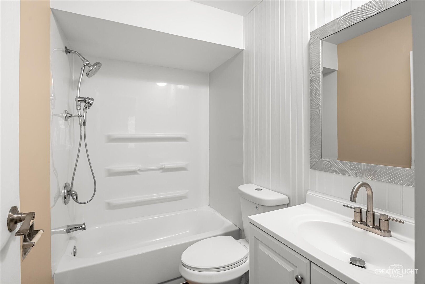 109 Gregory Street #13, Aurora, IL 60504