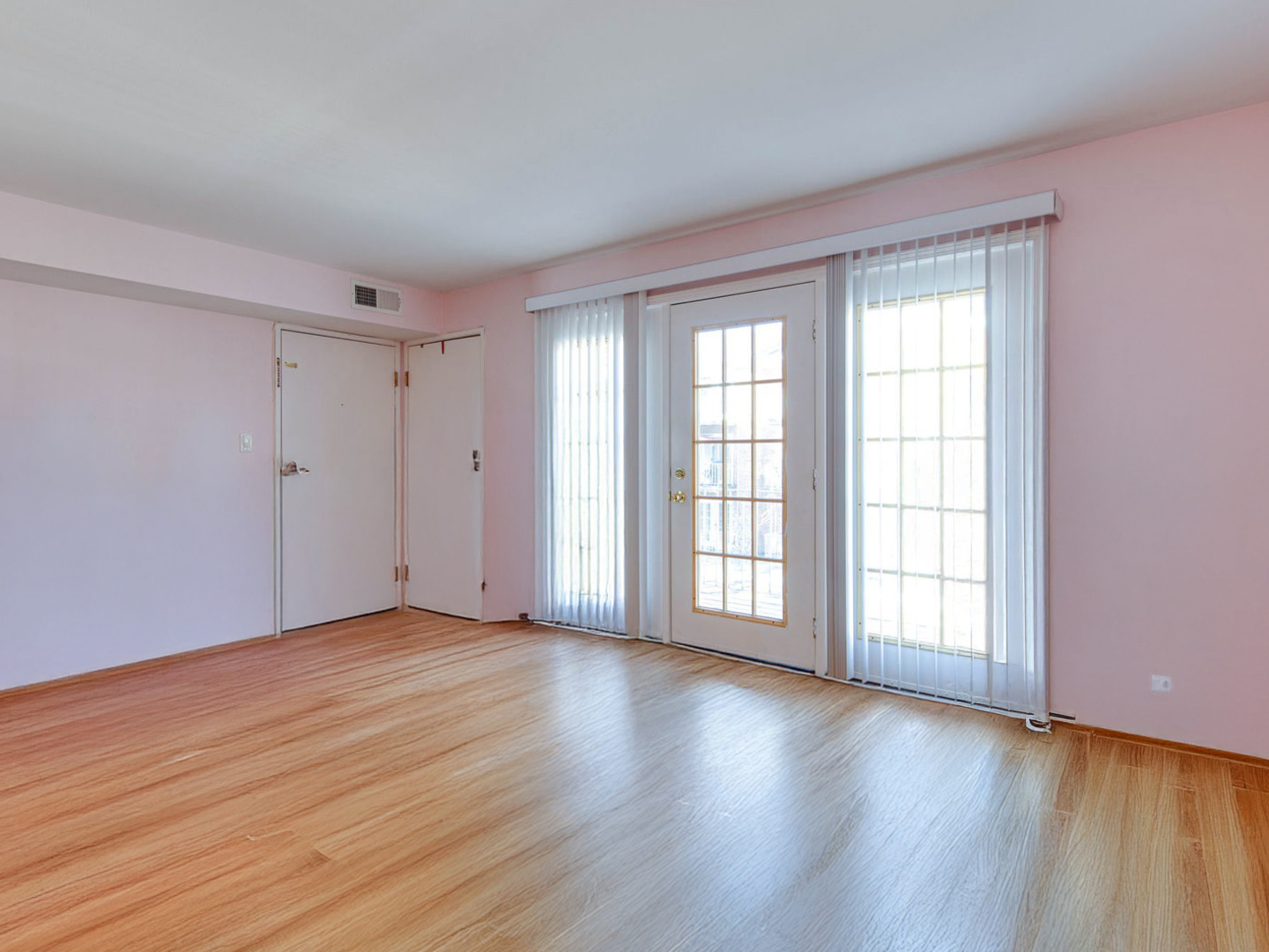 615 Quincy Bridge Lane #201, Glenview, IL 60025