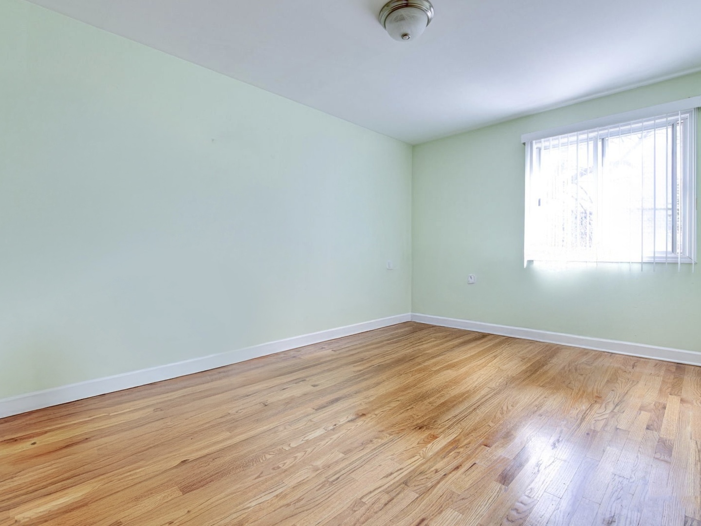 615 Quincy Bridge Lane #201, Glenview, IL 60025