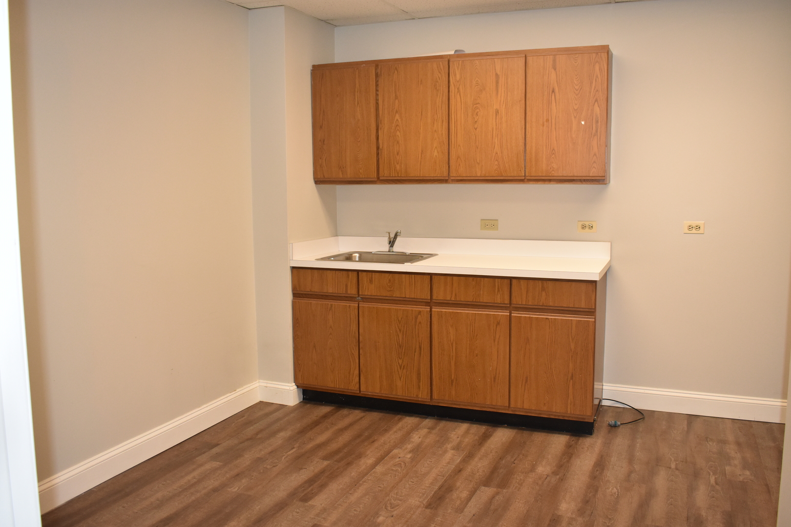 415 Washington Street #124, Waukegan, IL 60085