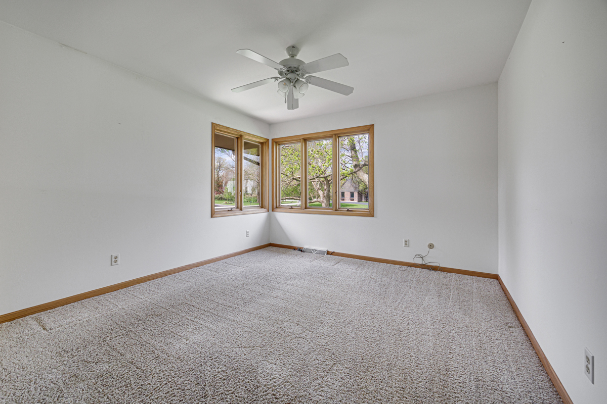 940 Milton Bridge, Frankfort, IL 60423