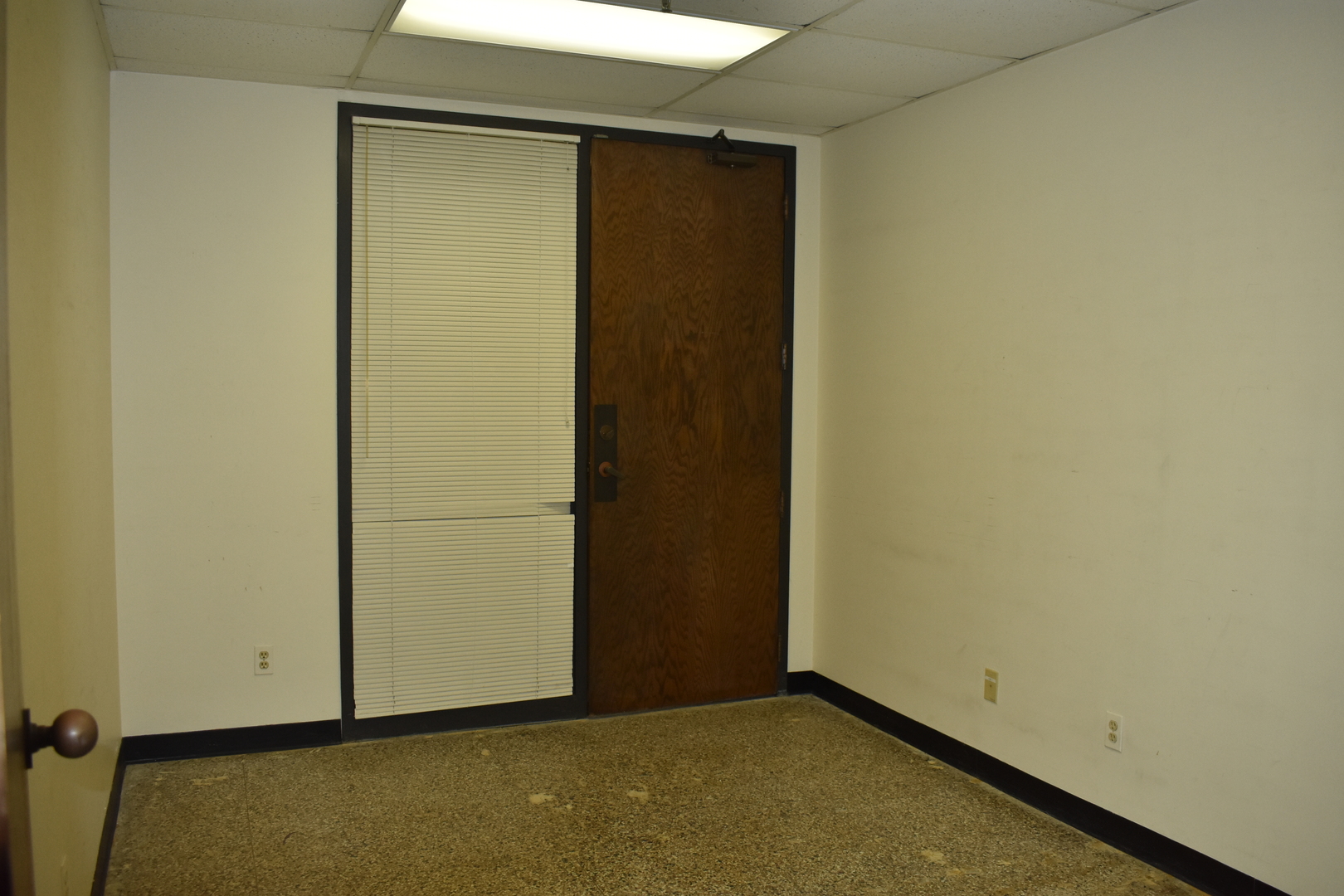 415 Washington Street #006, Waukegan, IL 60085