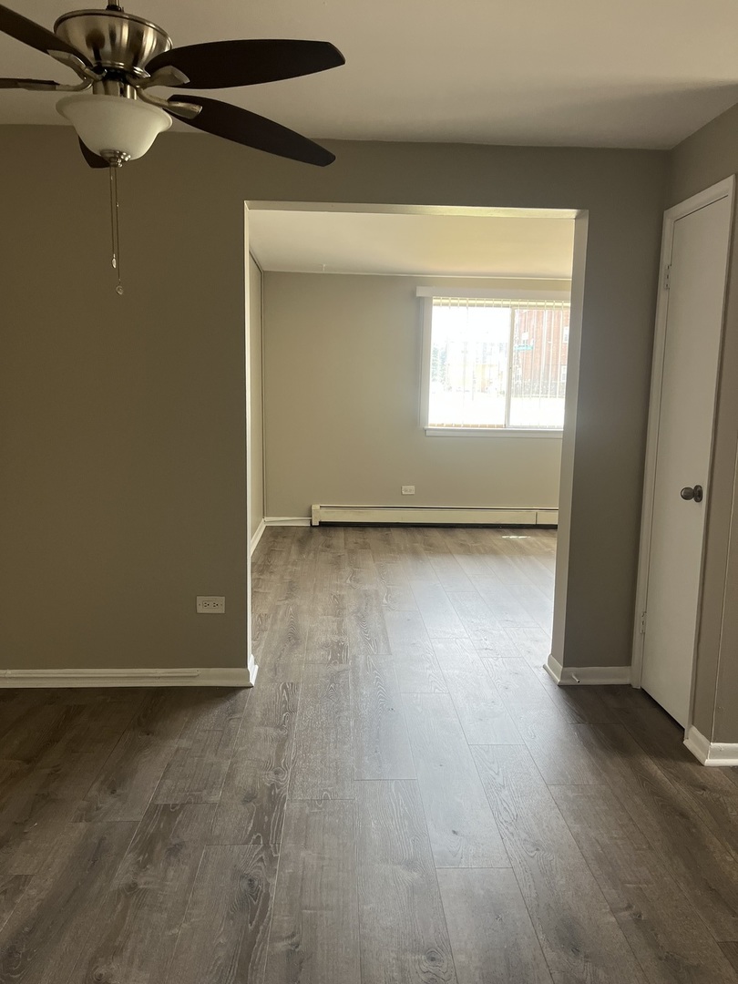 10756 N harlem Street #1B, Worth, IL 60482