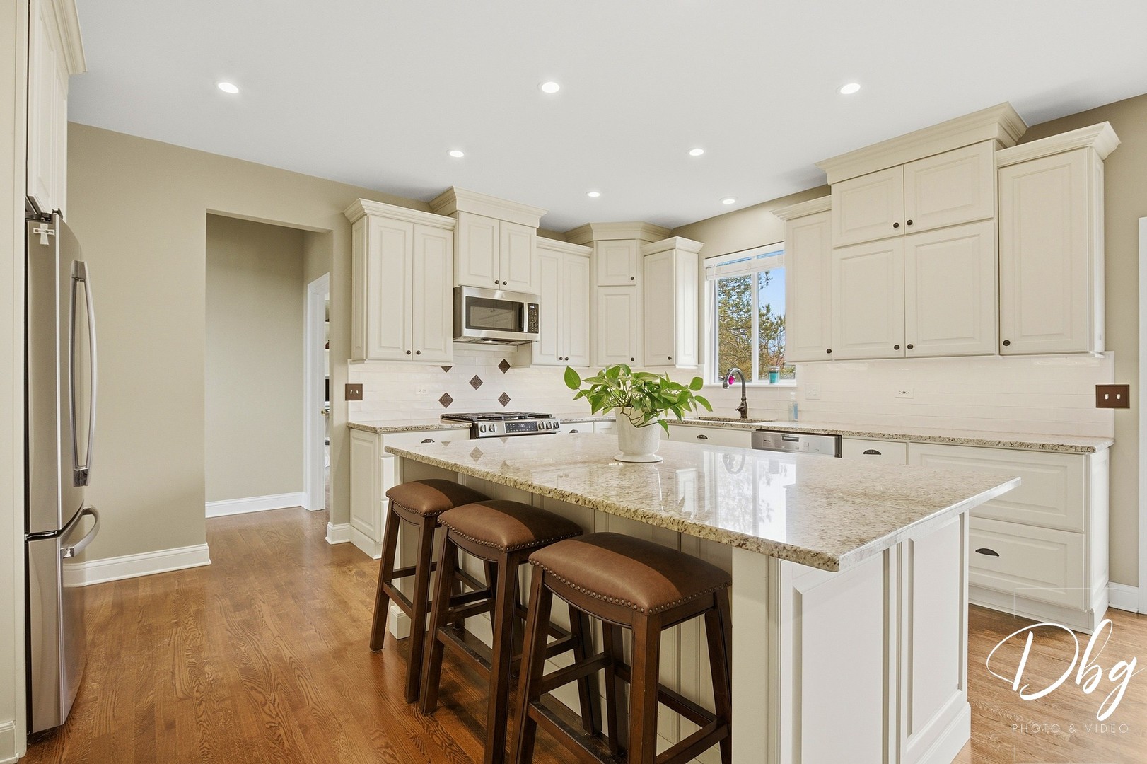 801 Eaton Lane, Lake Villa, IL 60046