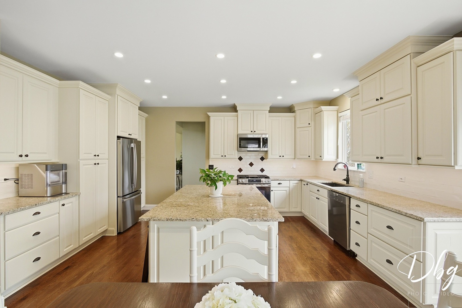 801 Eaton Lane, Lake Villa, IL 60046