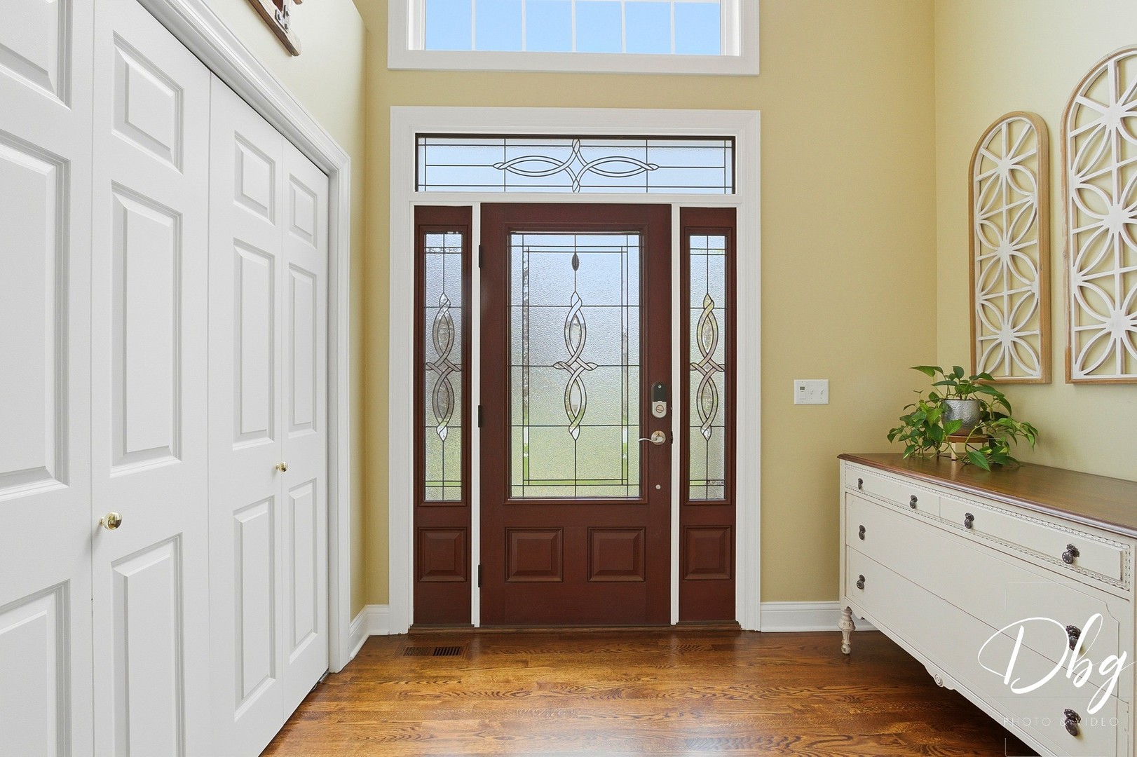 801 Eaton Lane, Lake Villa, IL 60046