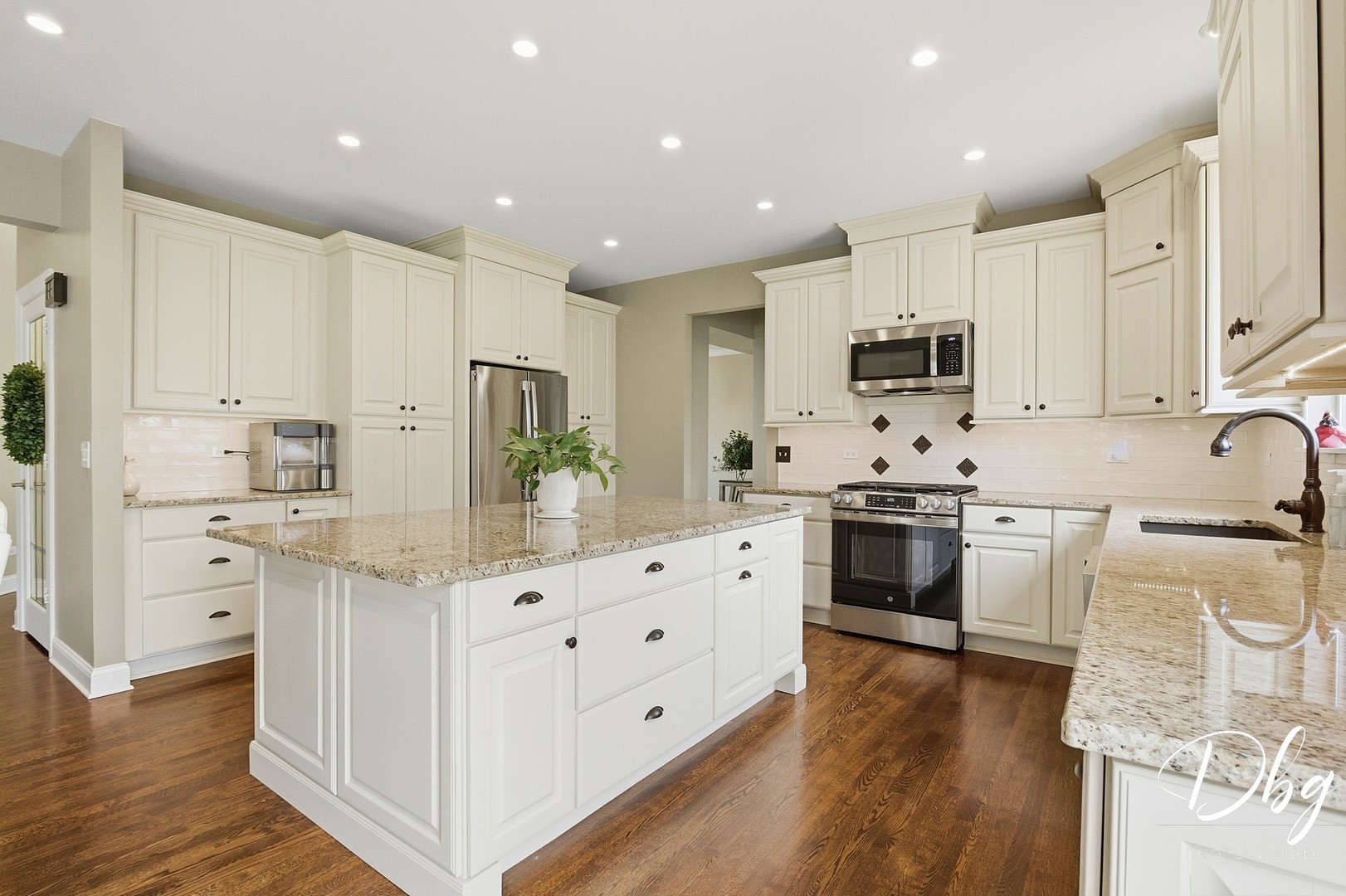 801 Eaton Lane, Lake Villa, IL 60046