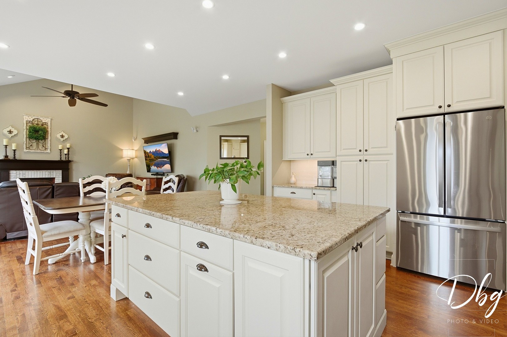 801 Eaton Lane, Lake Villa, IL 60046