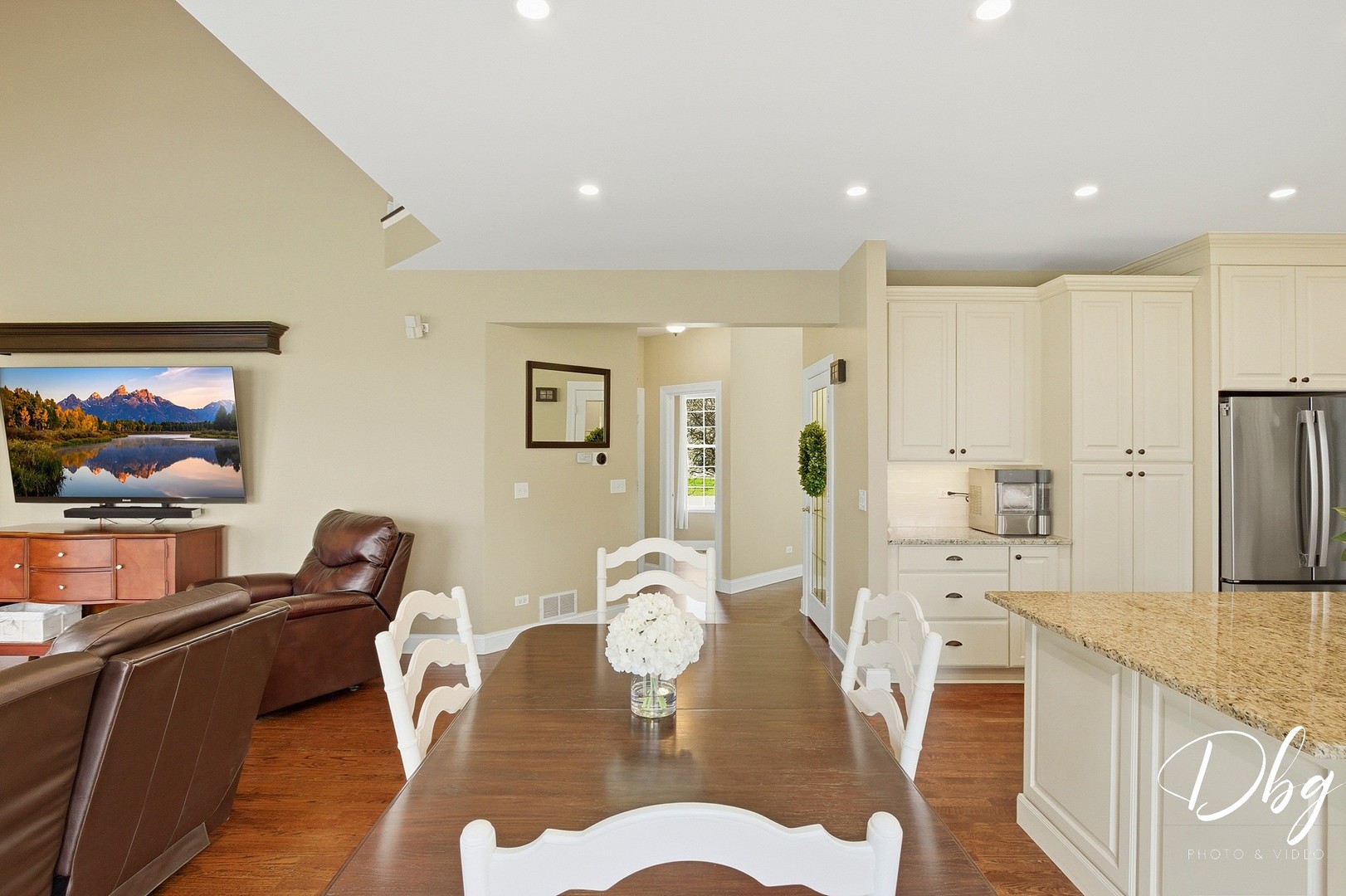 801 Eaton Lane, Lake Villa, IL 60046