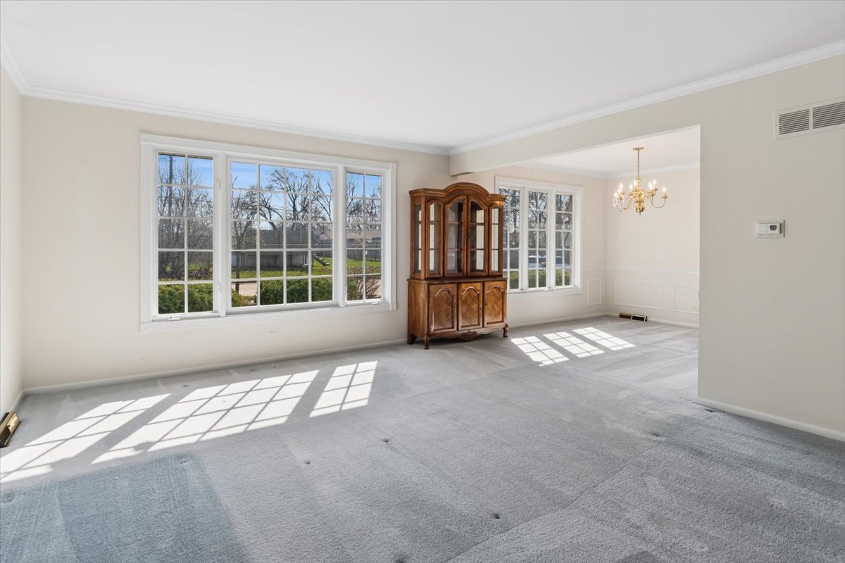 554 N Westwood Avenue, Lombard, IL 60148