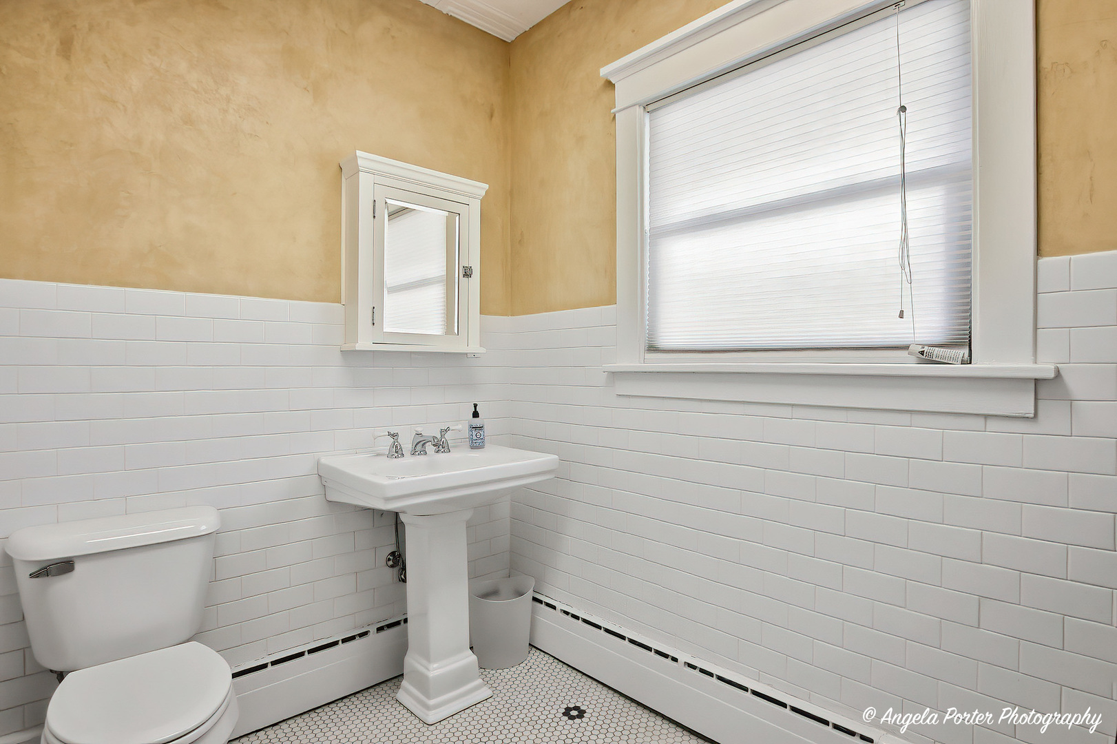 3425 W Elm Street, McHenry, IL 60050