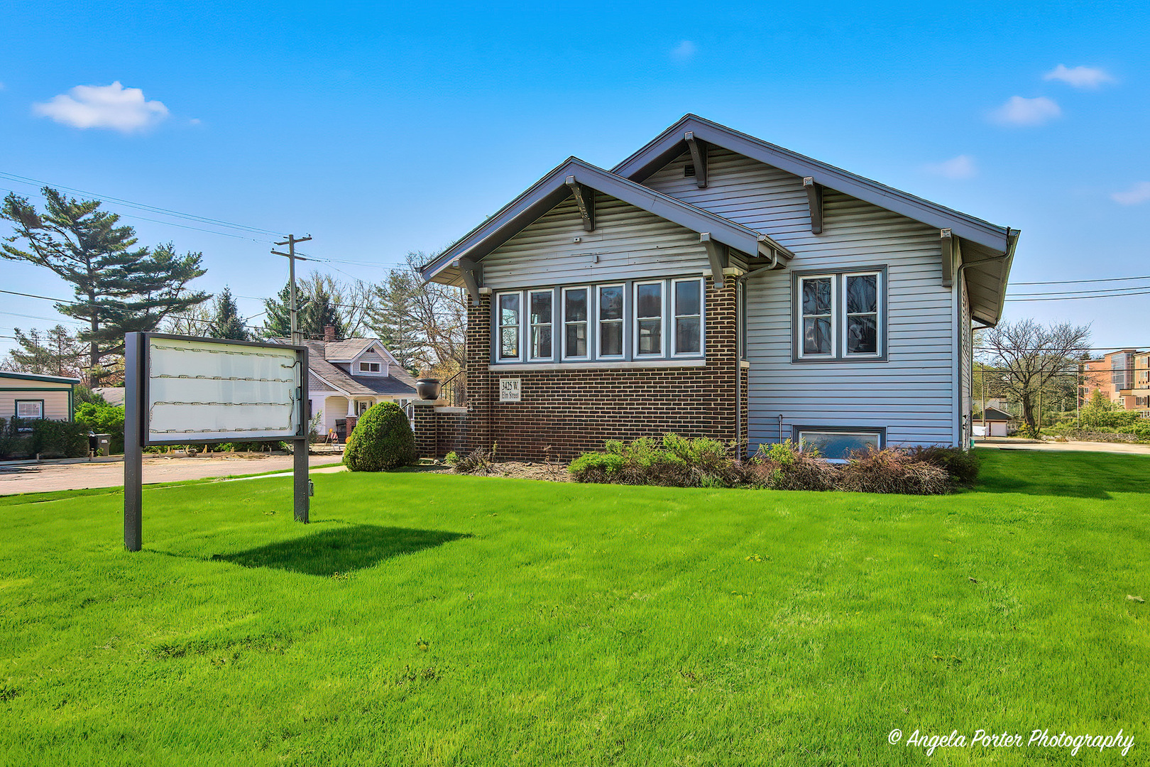 3425 W Elm Street, McHenry, IL 60050