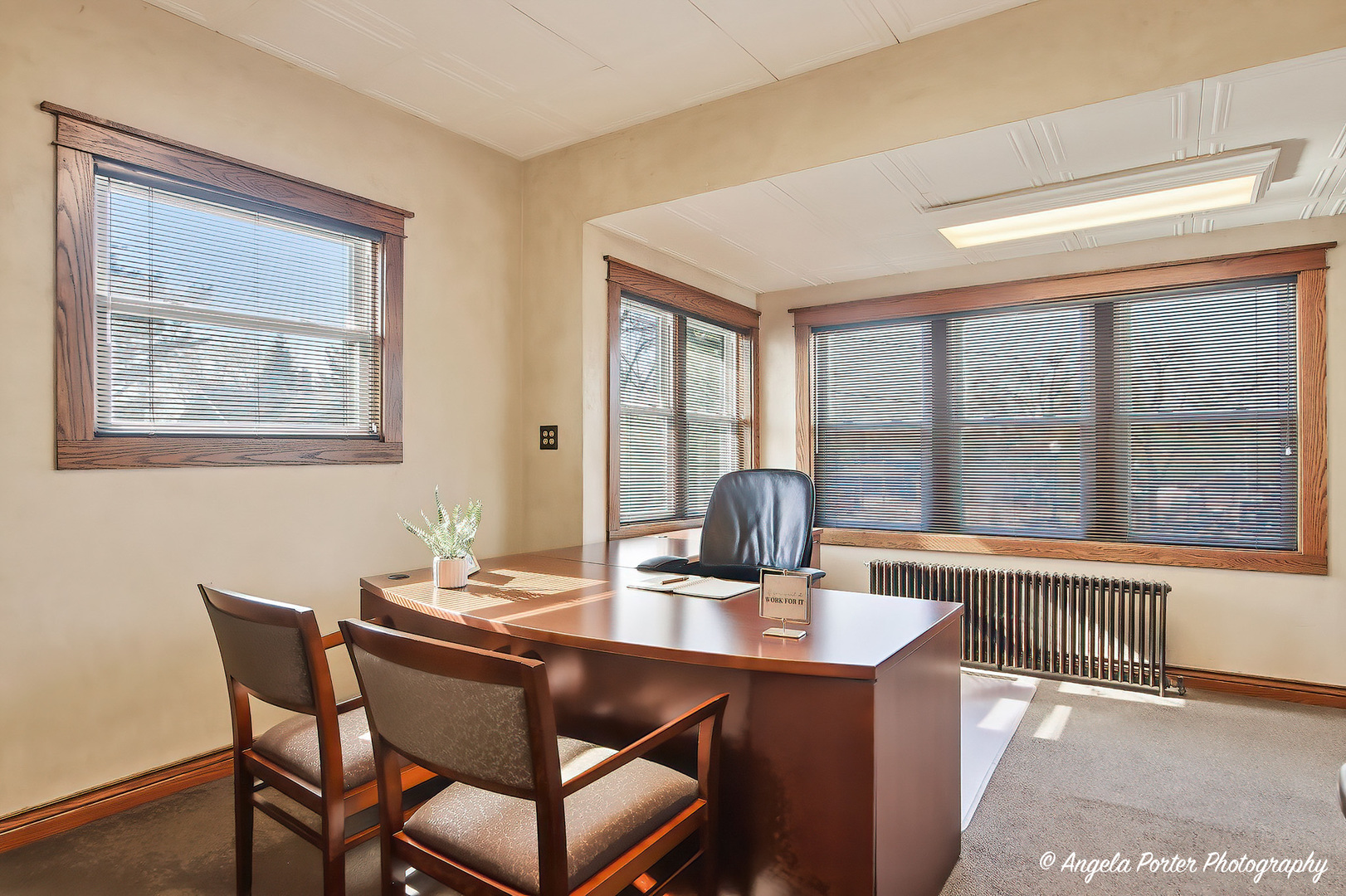 3425 W Elm Street, McHenry, IL 60050