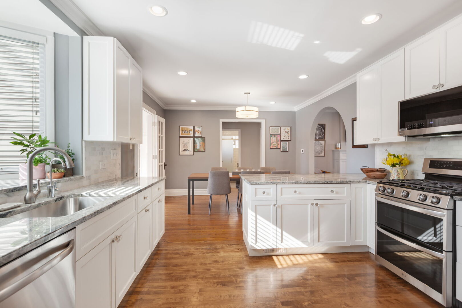 4616 Grand Avenue, Western Springs, IL 60558