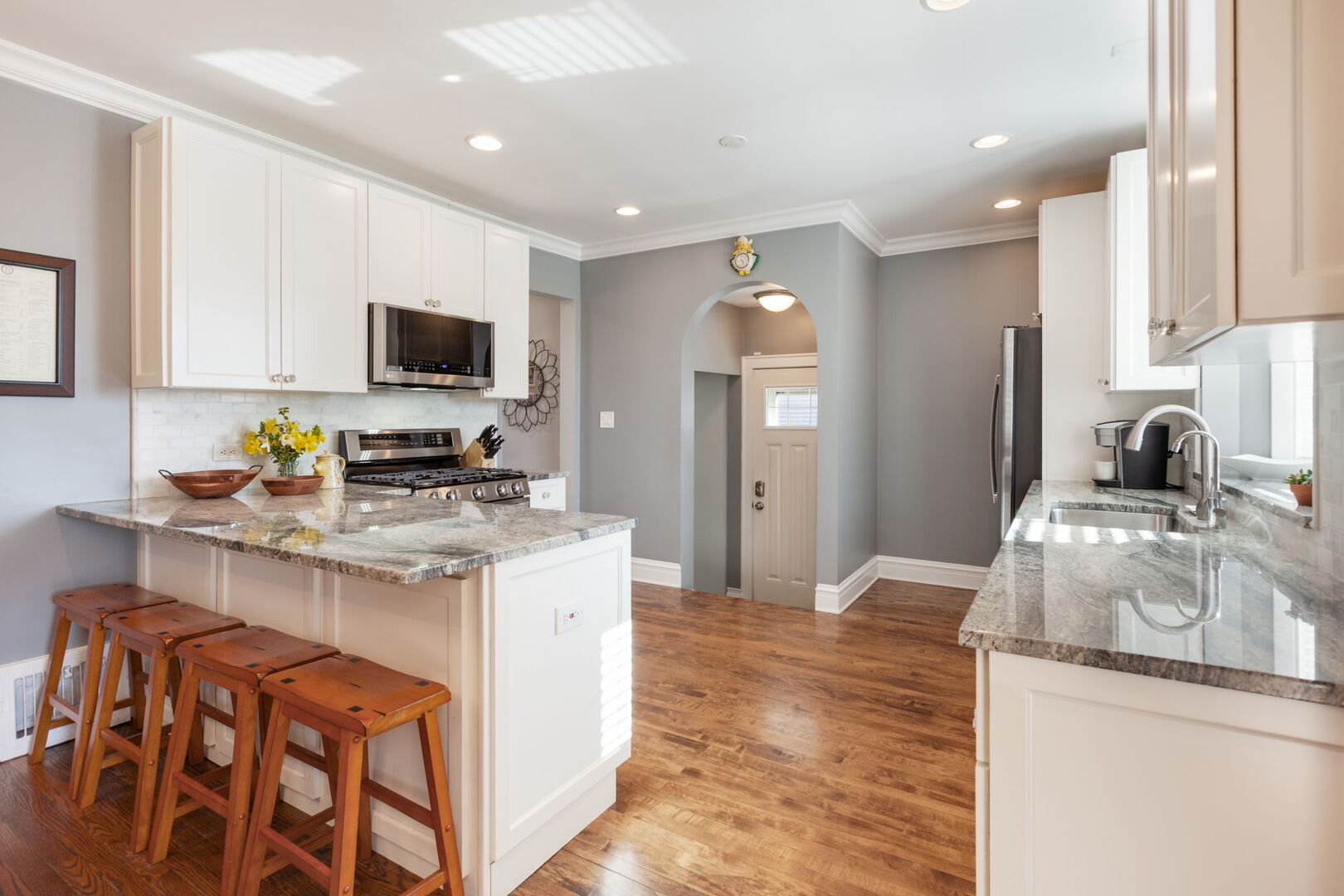 4616 Grand Avenue, Western Springs, IL 60558