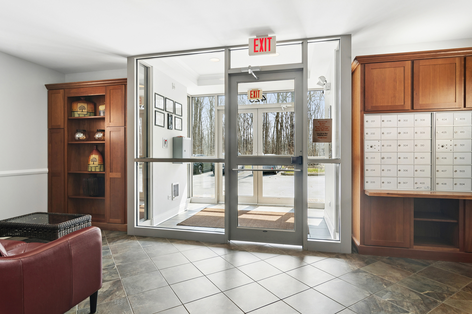 425 BENJAMIN Drive #202, Vernon Hills, IL 60061