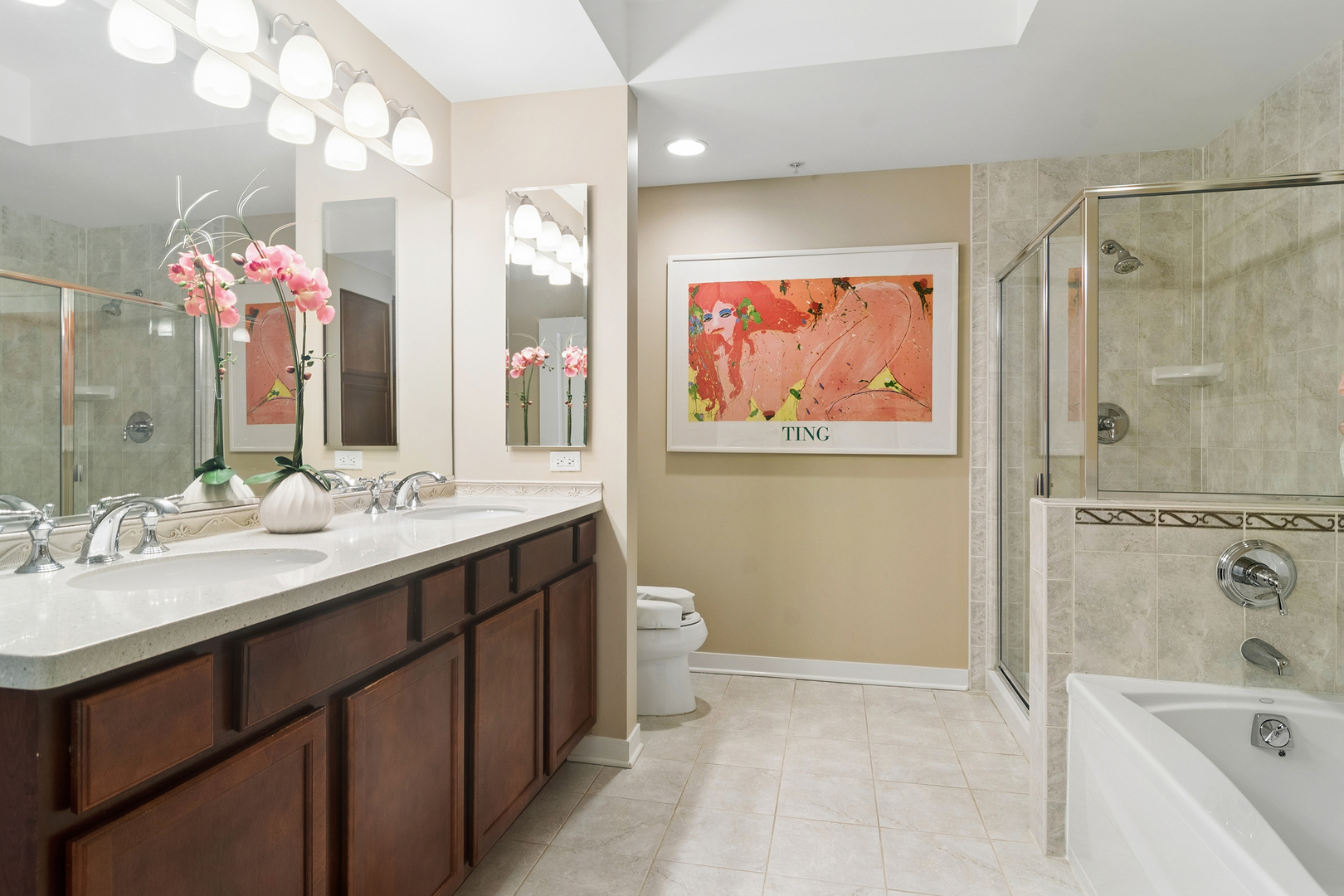 425 BENJAMIN Drive #202, Vernon Hills, IL 60061