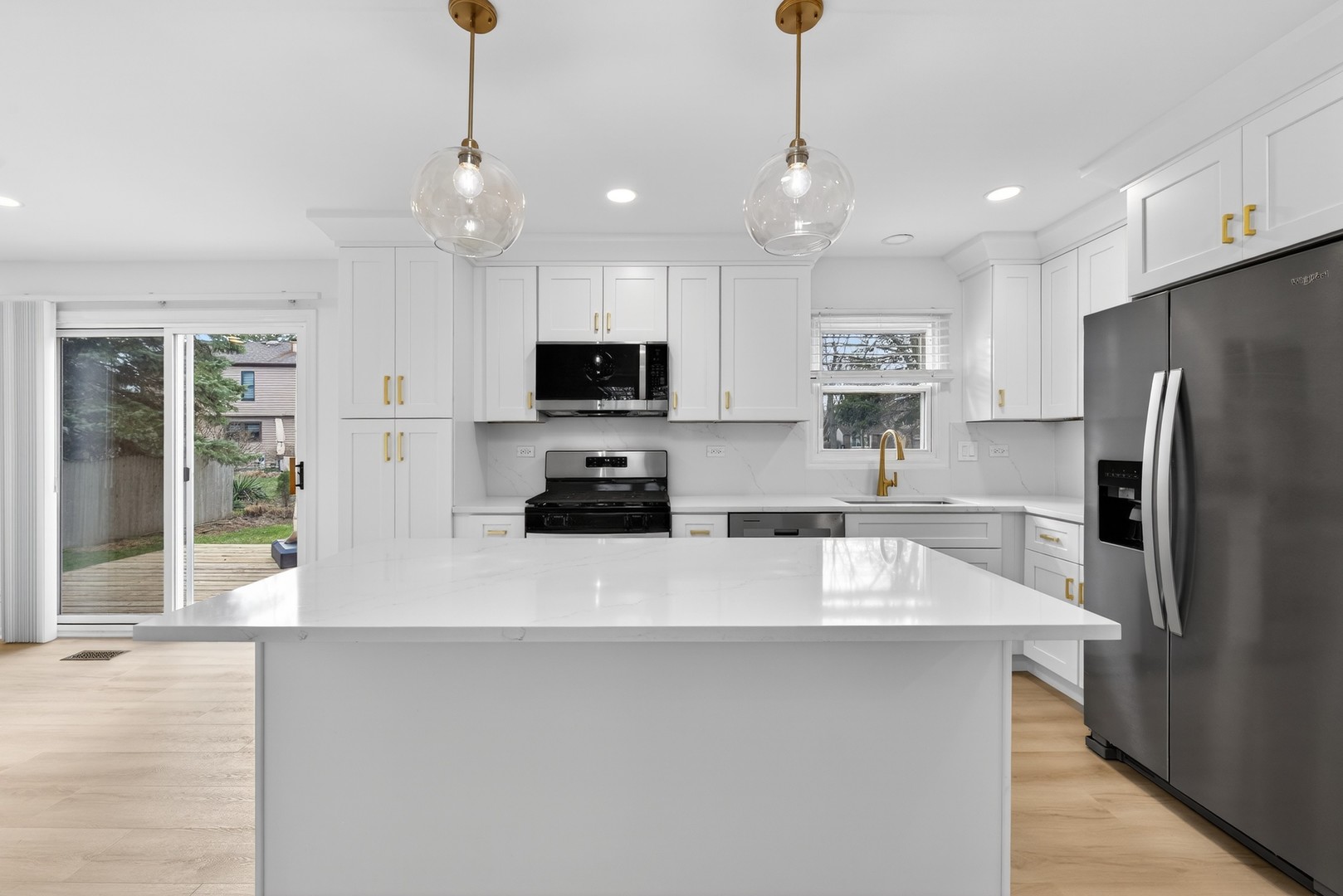 2301 Providence Court, Naperville, IL 60565