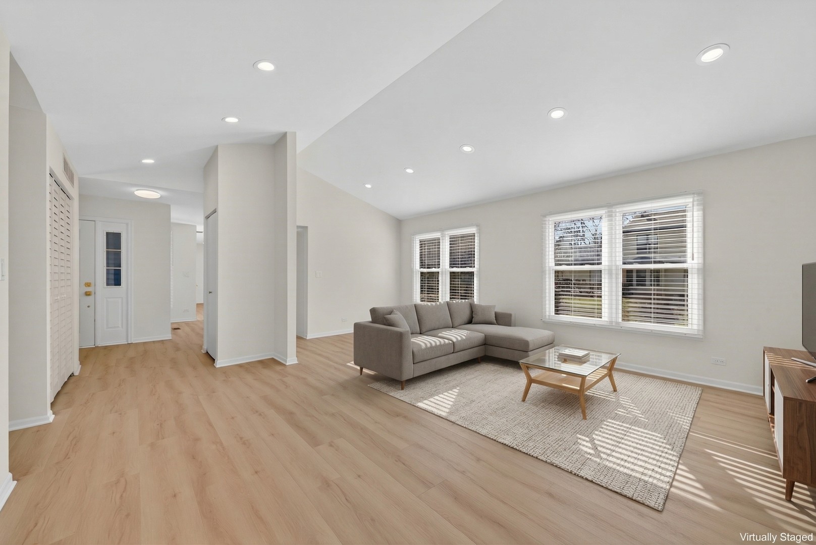 2301 Providence Court, Naperville, IL 60565