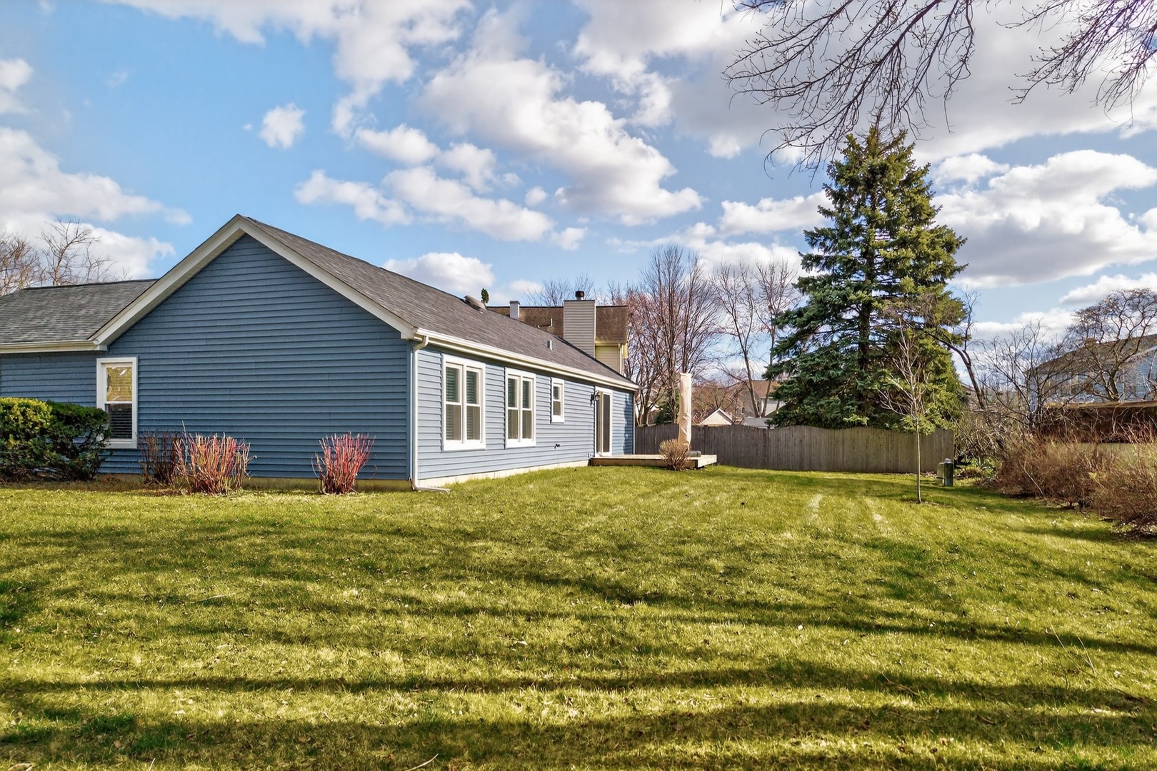 2301 Providence Court, Naperville, IL 60565