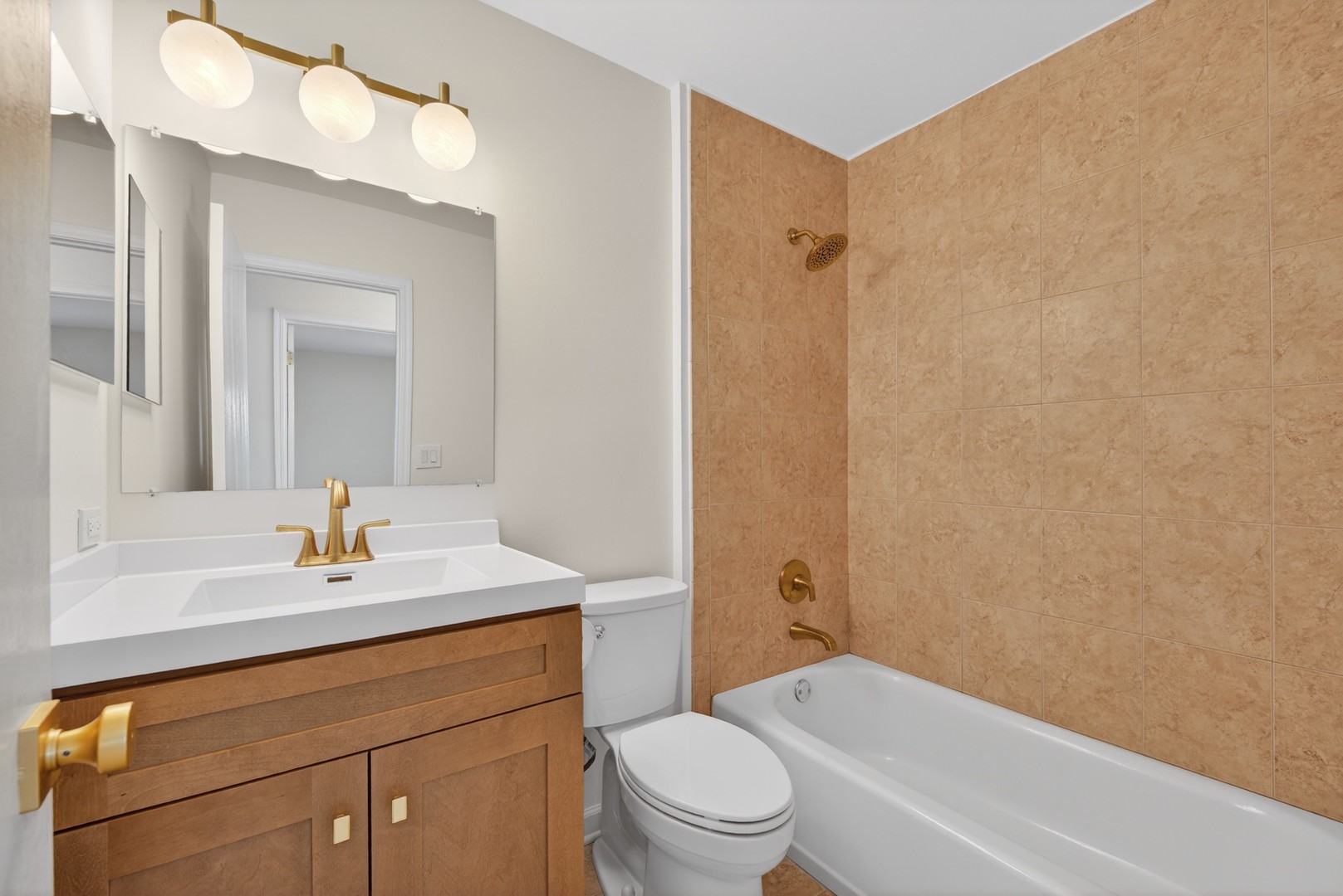 2301 Providence Court, Naperville, IL 60565