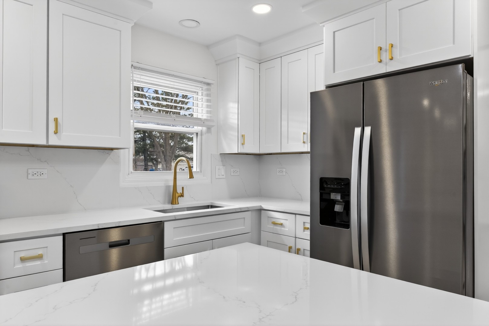 2301 Providence Court, Naperville, IL 60565