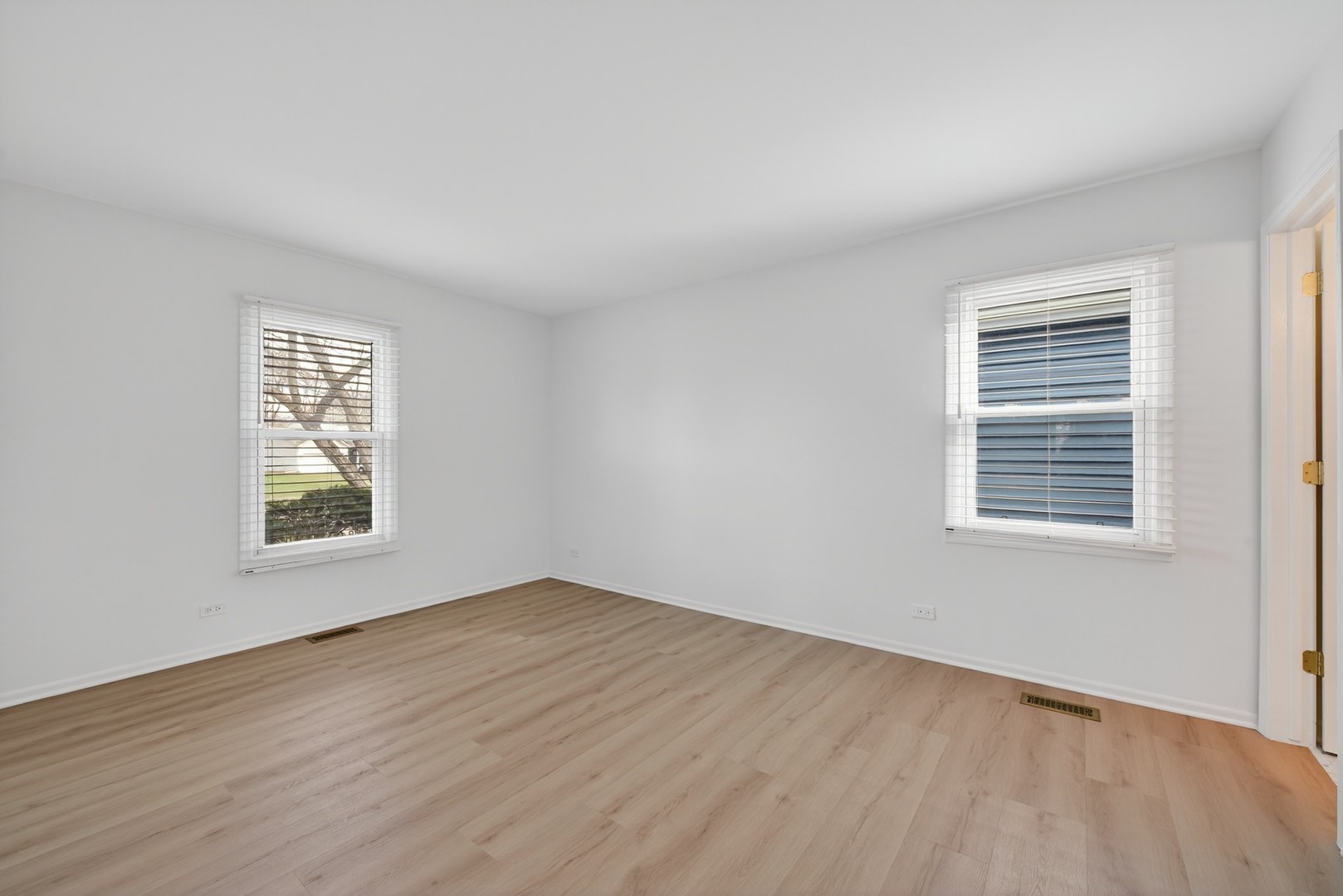 2301 Providence Court, Naperville, IL 60565