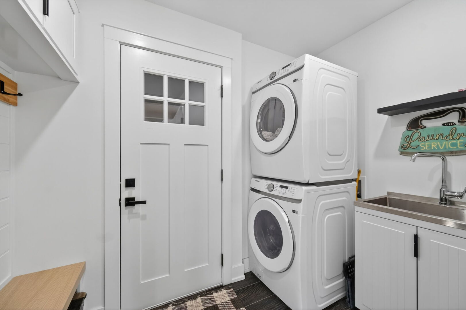 221 Olesen Drive, Naperville, IL 60540