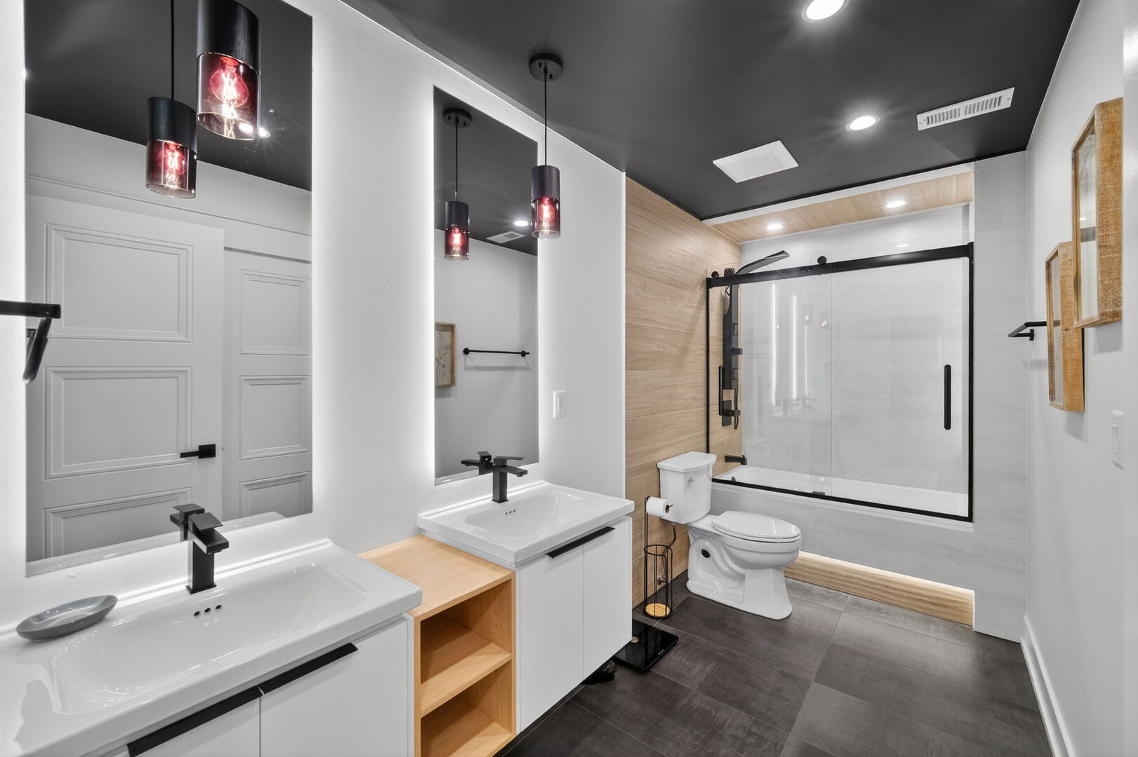 221 Olesen Drive, Naperville, IL 60540