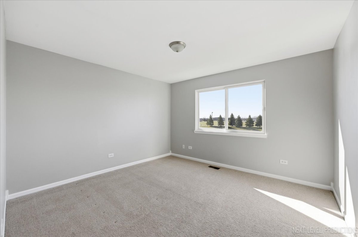 1742 Waters Edge Drive #1742, Minooka, IL 60447