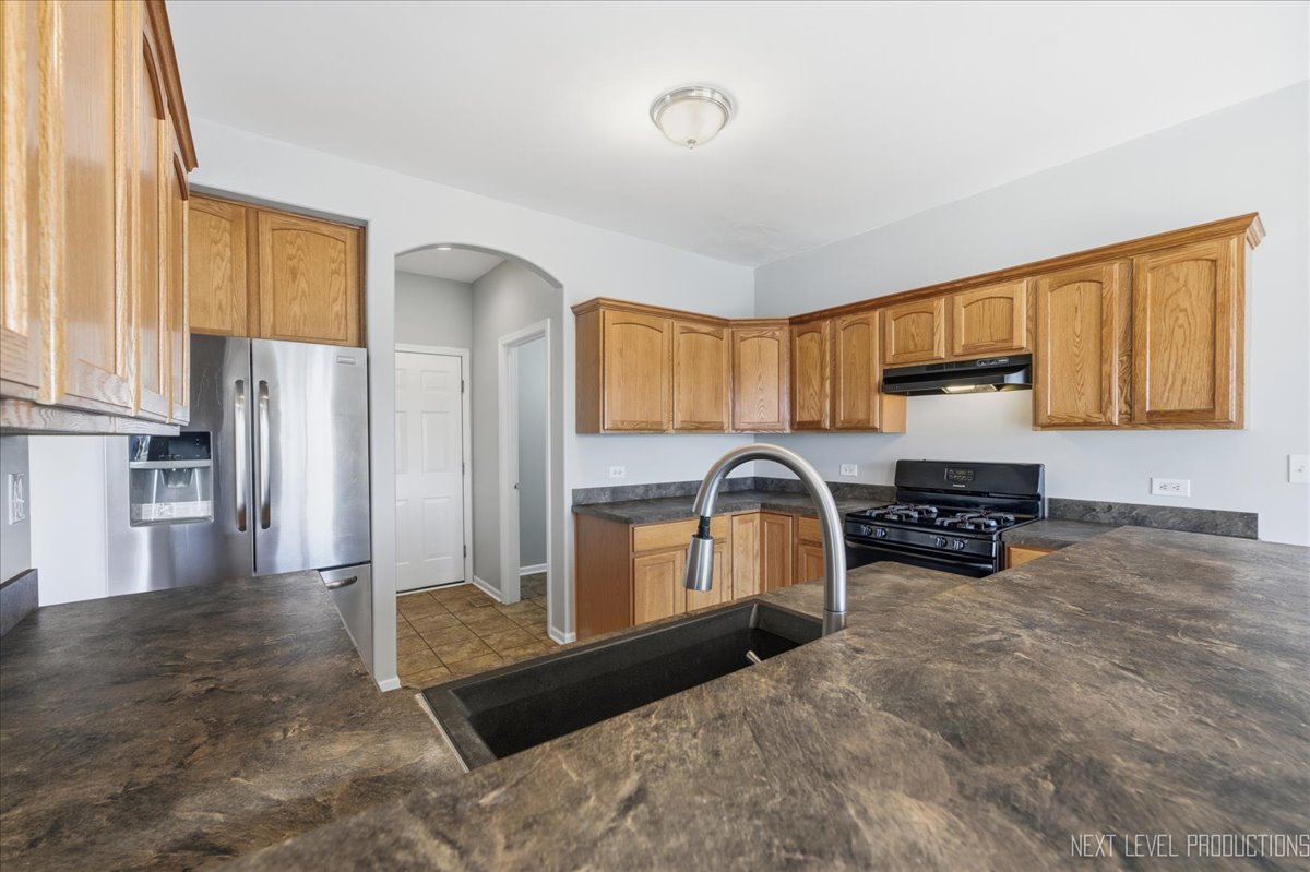 1742 Waters Edge Drive #1742, Minooka, IL 60447