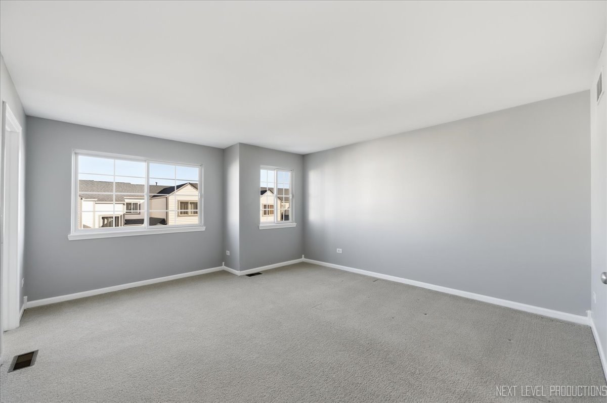 1742 Waters Edge Drive #1742, Minooka, IL 60447