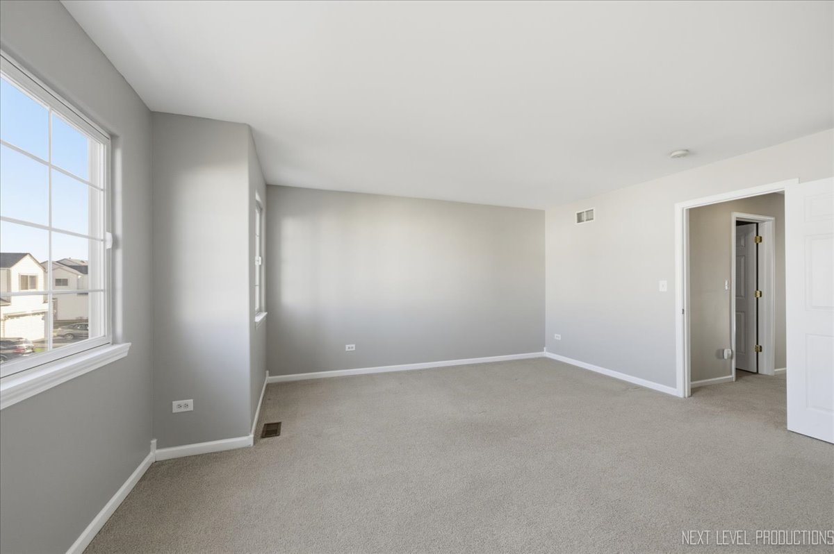 1742 Waters Edge Drive #1742, Minooka, IL 60447