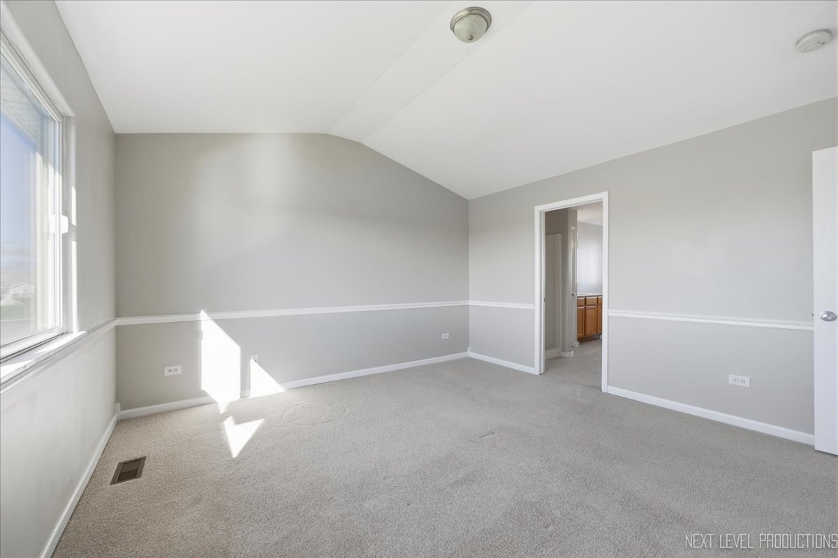 1742 Waters Edge Drive #1742, Minooka, IL 60447