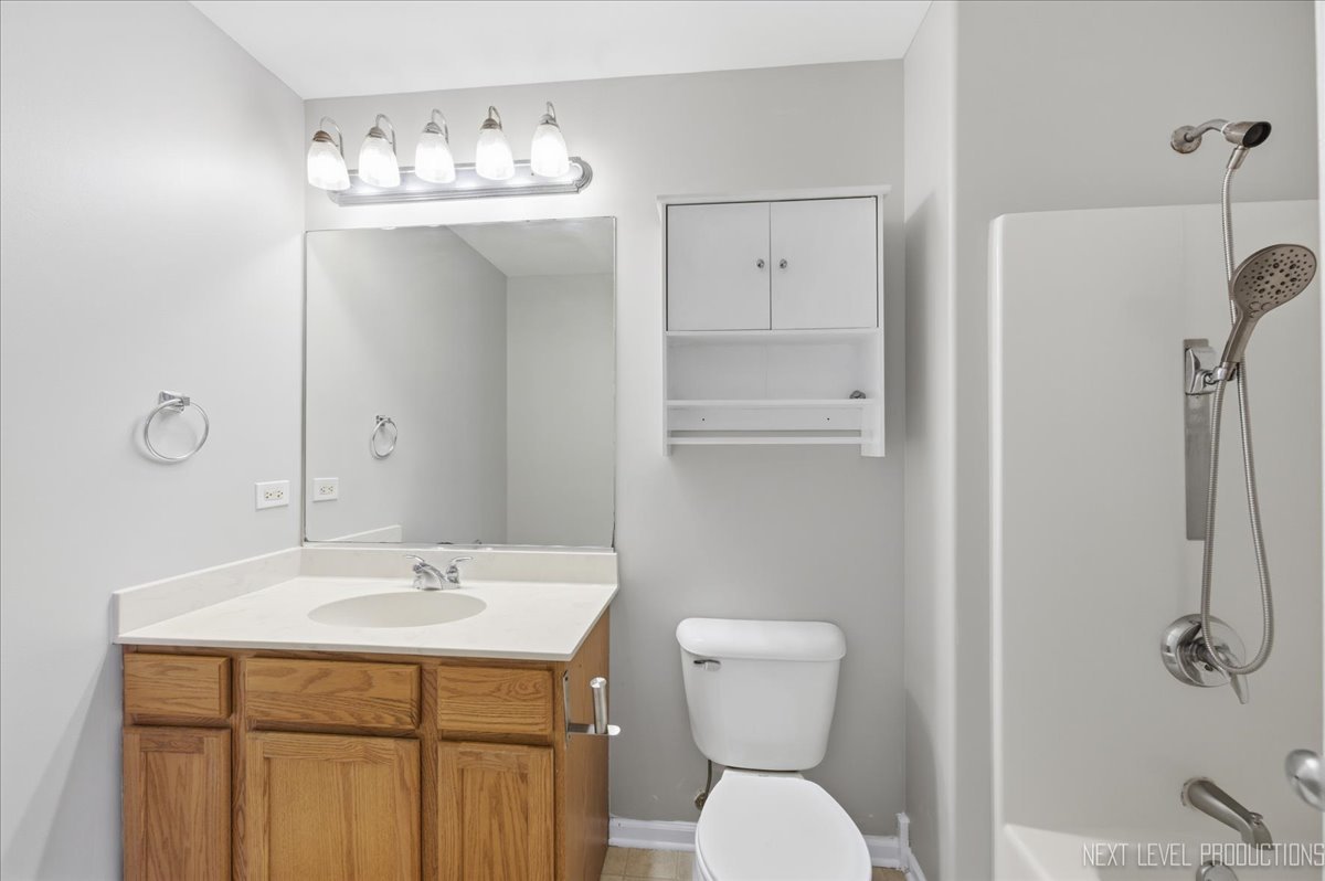 1742 Waters Edge Drive #1742, Minooka, IL 60447