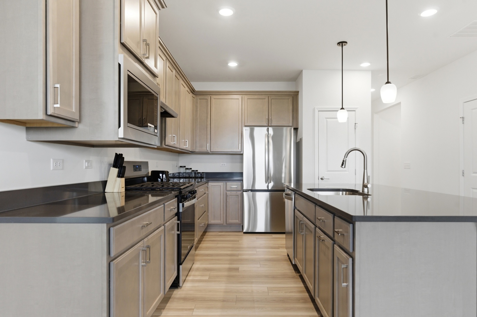 3327 Fulshear Circle, Aurora, IL 60503