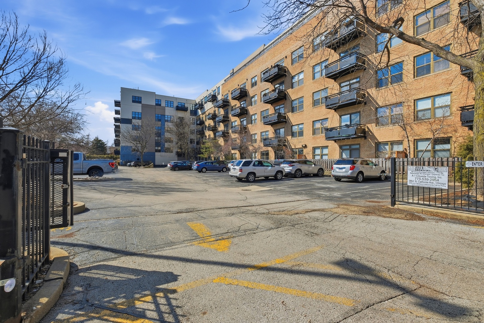 1735 W Diversey Parkway #409, Chicago, IL 60614