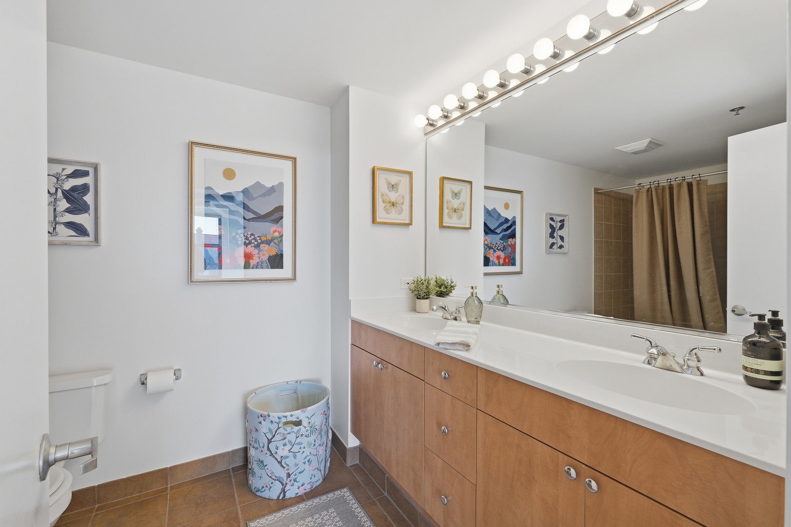 1735 W Diversey Parkway #409, Chicago, IL 60614