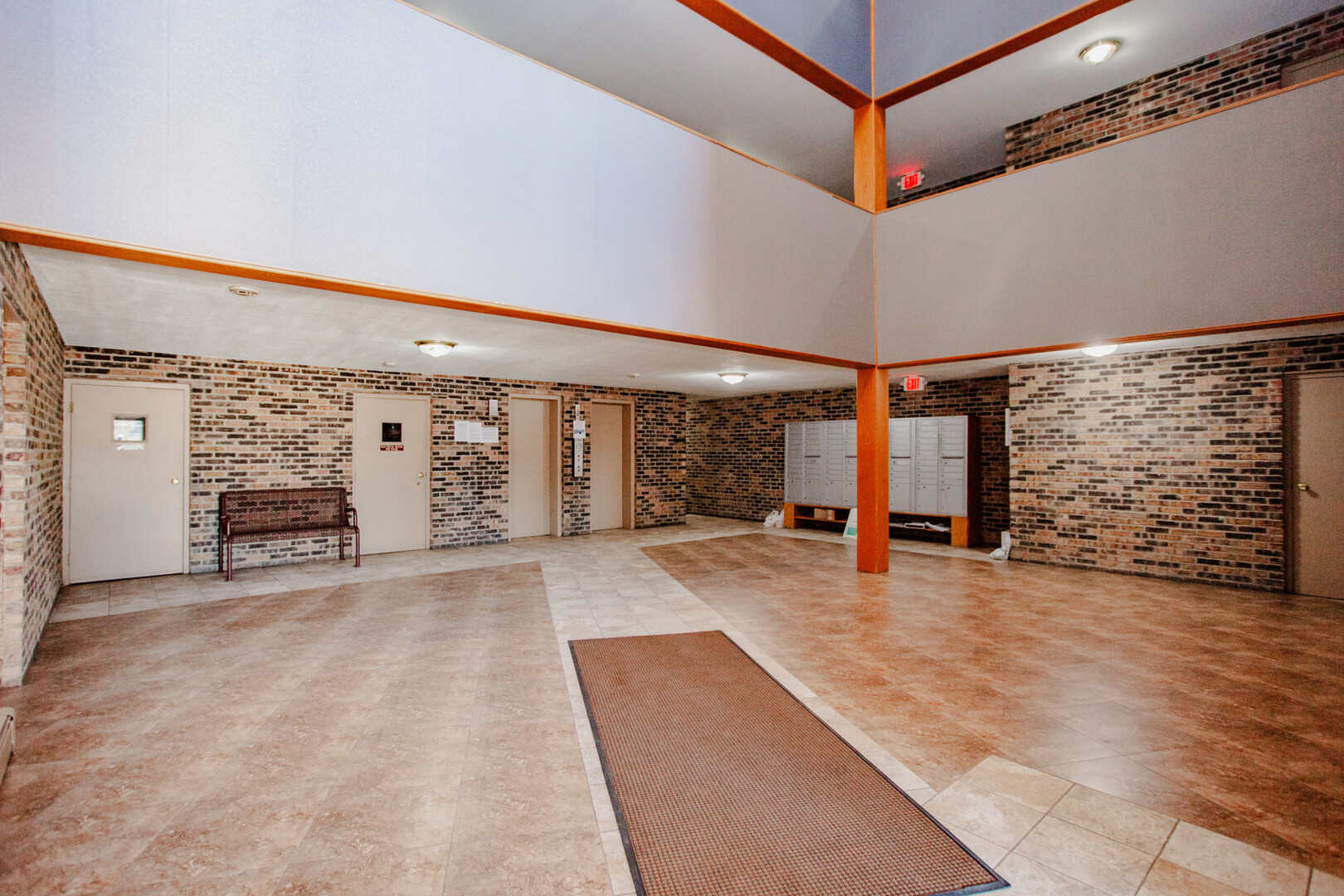 Des Plaines, IL 60016