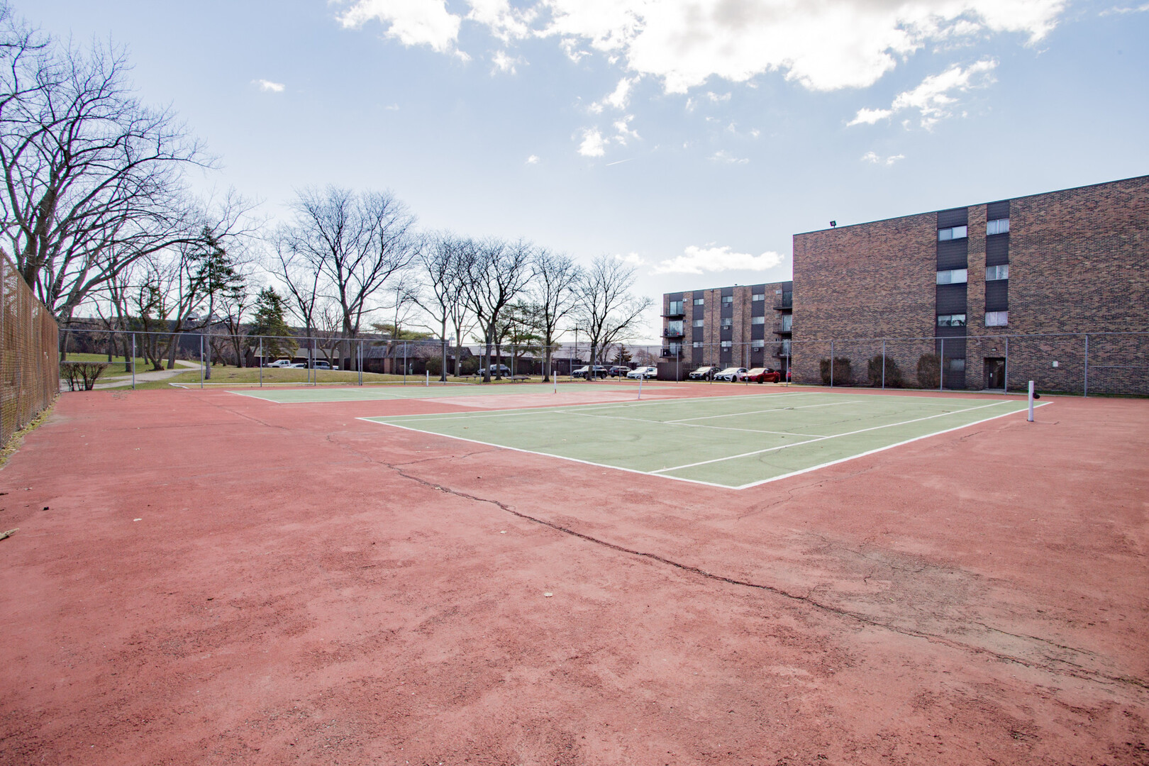 Des Plaines, IL 60016