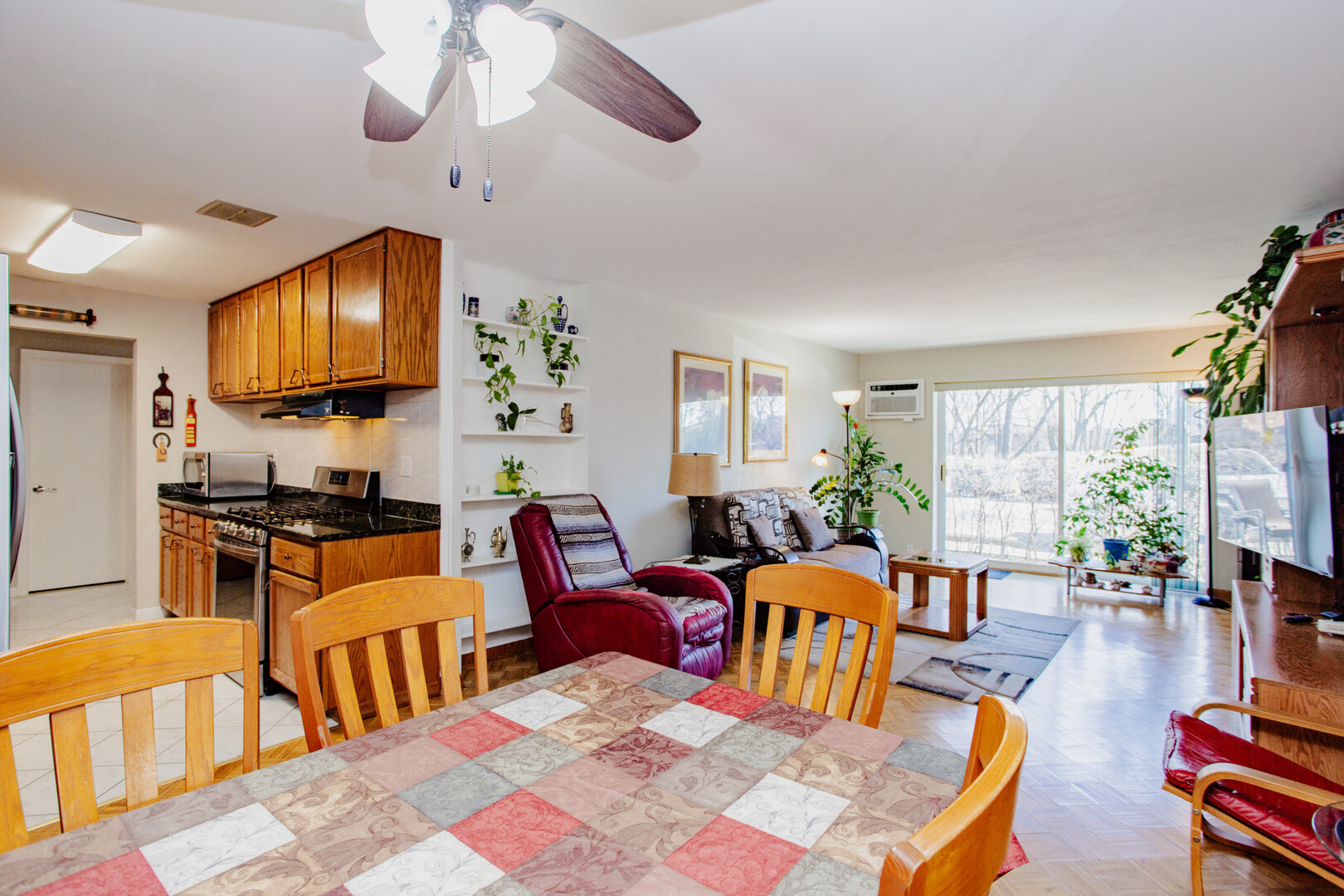 Des Plaines, IL 60016