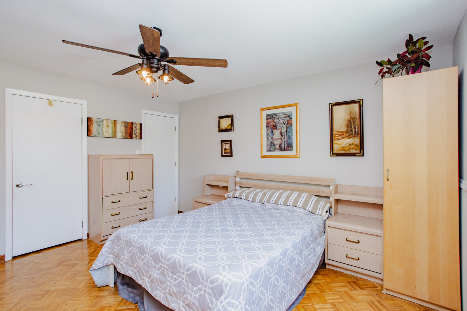 Des Plaines, IL 60016