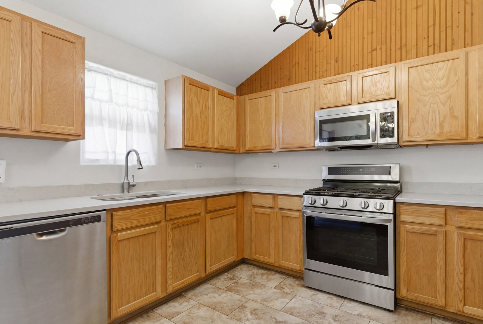 5411 Meadowbrook Street, Plainfield, IL 60586