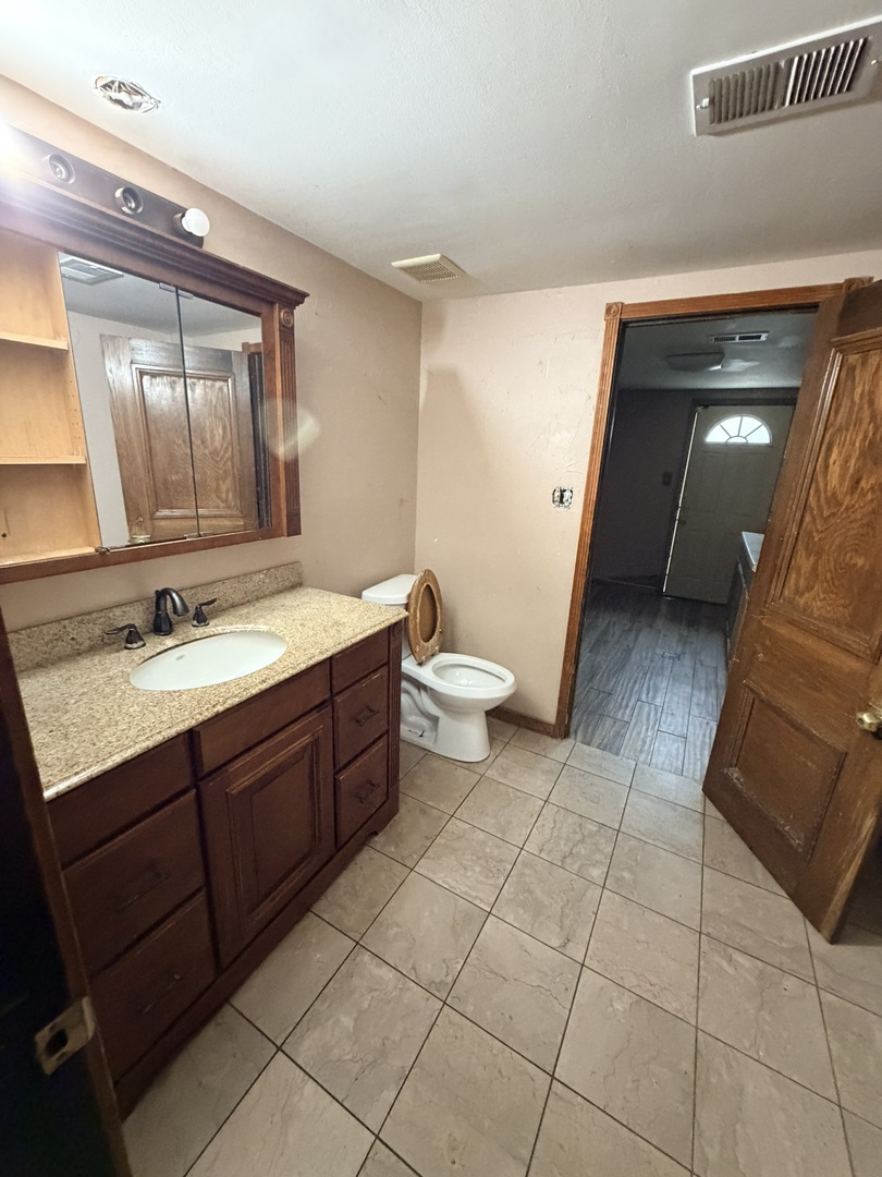 516 Ca Crest Drive, Shorewood, IL 60404