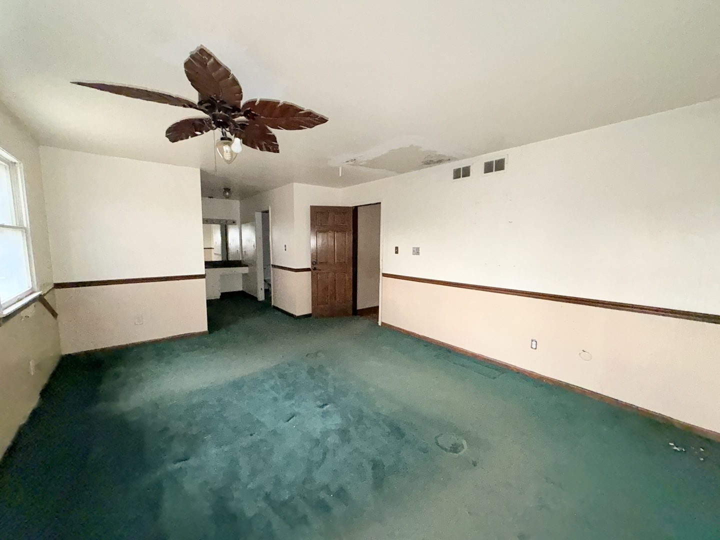 516 Ca Crest Drive, Shorewood, IL 60404